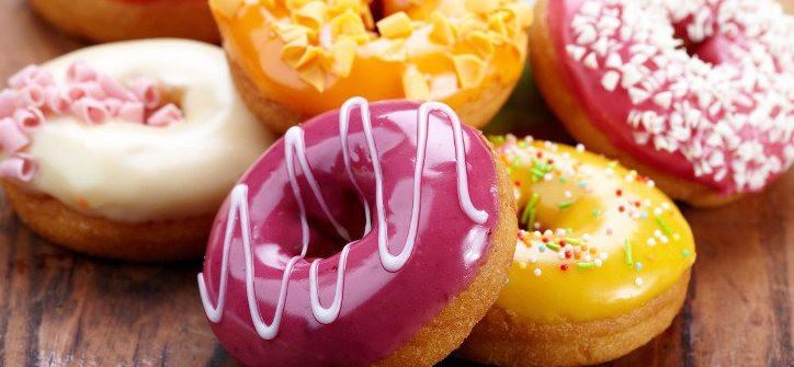 Los tres hábitos comunes que provocan tu deseo por el azúcar